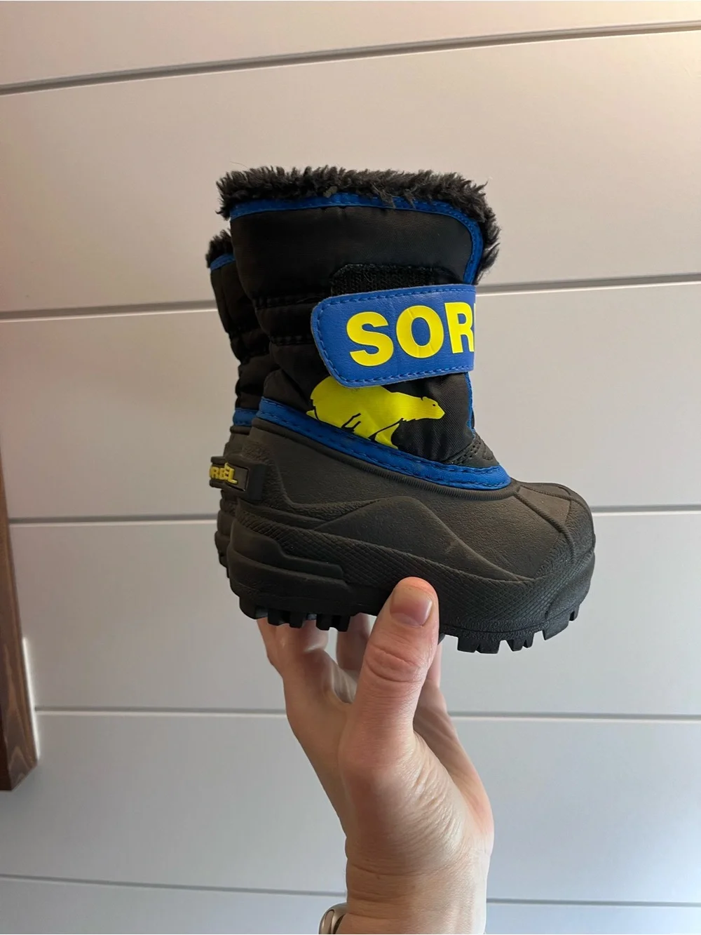 Sorel toddler baby snow boots size 4